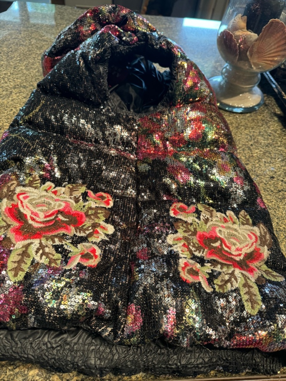MISS SIXTY down / embroidered and black sequin floral puffer vest with hood - Picture 4 of 8